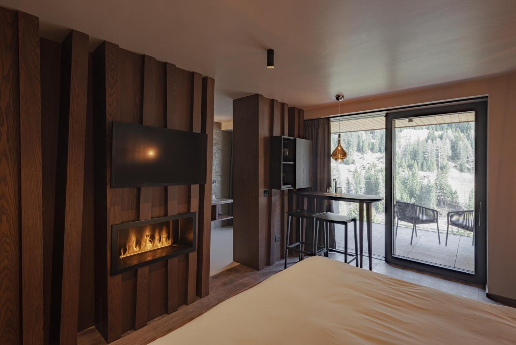 Latemar - Hotel Suites Spa Сорага Экстерьер фото