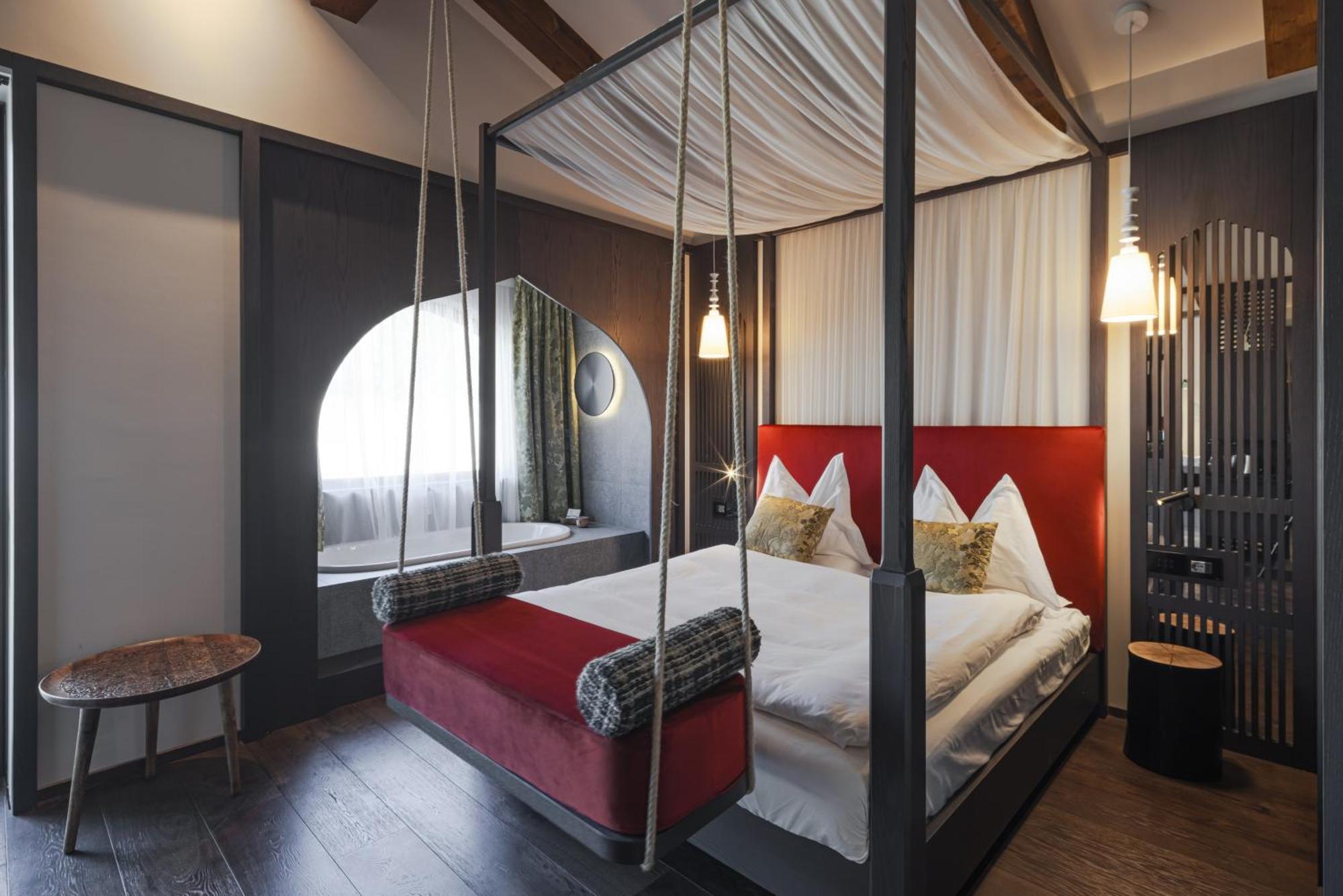 Latemar - Hotel Suites Spa Сорага Экстерьер фото