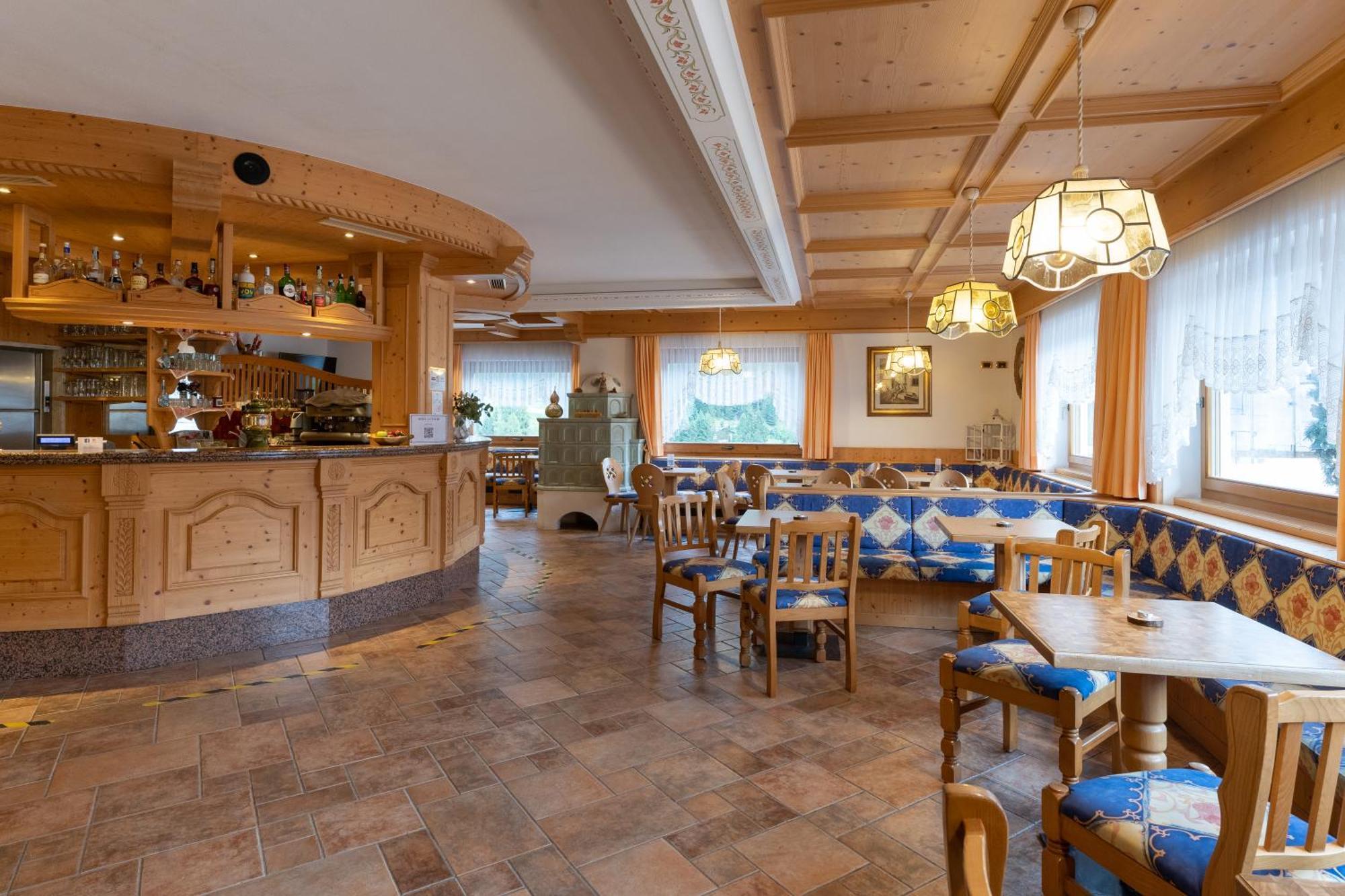 Latemar - Hotel Suites Spa Сорага Экстерьер фото
